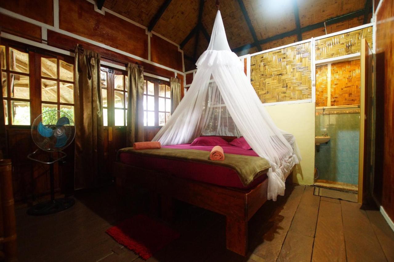 Indra Valley Inn Bukit Lawang Exterior photo